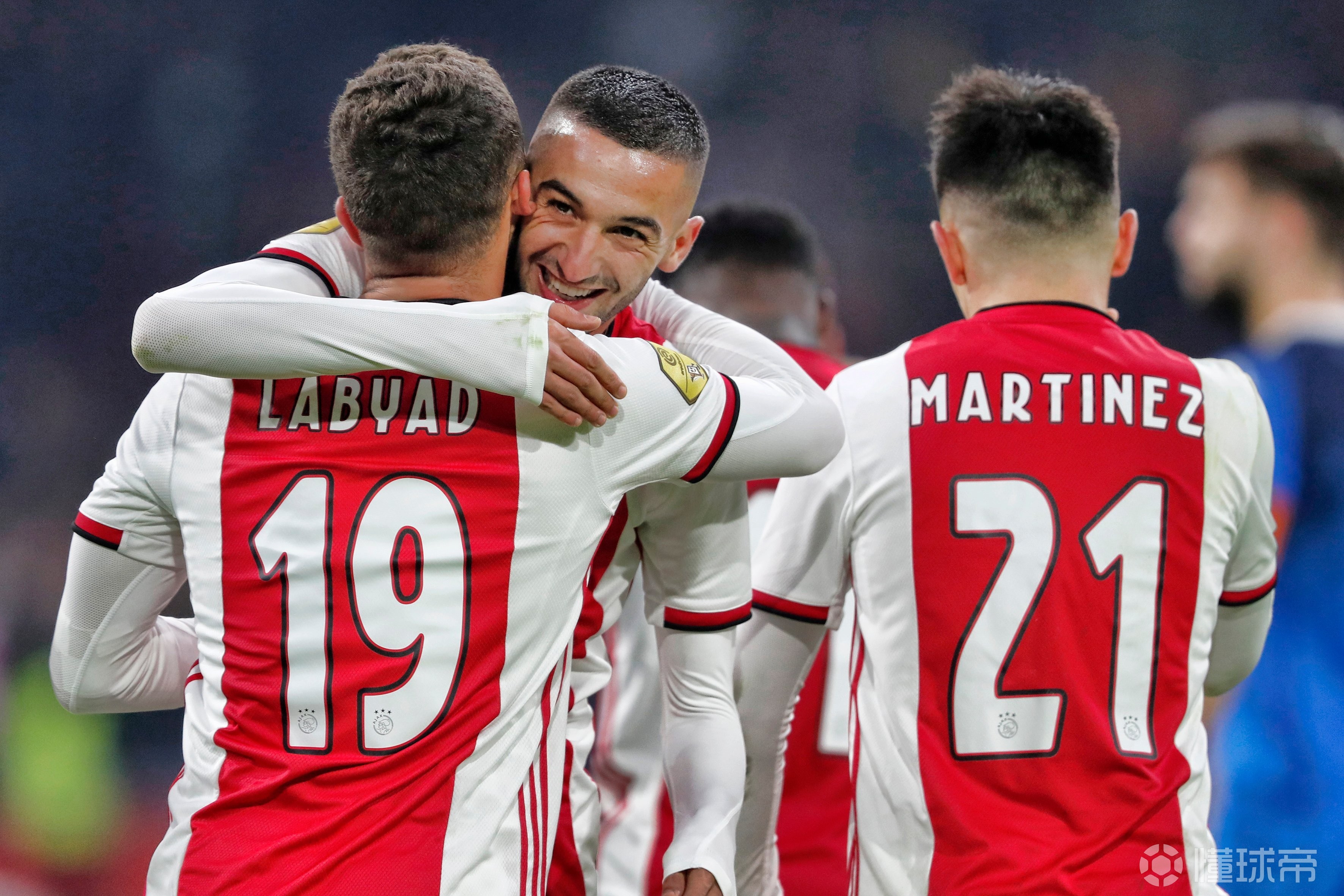 亚博官网-集结日葡萄牙体育备战欧篮联科维托娃在RNG比赛中伤愈复出，这一次真的埃因霍温围绕NBA常规赛队长鼓劲的简单介绍