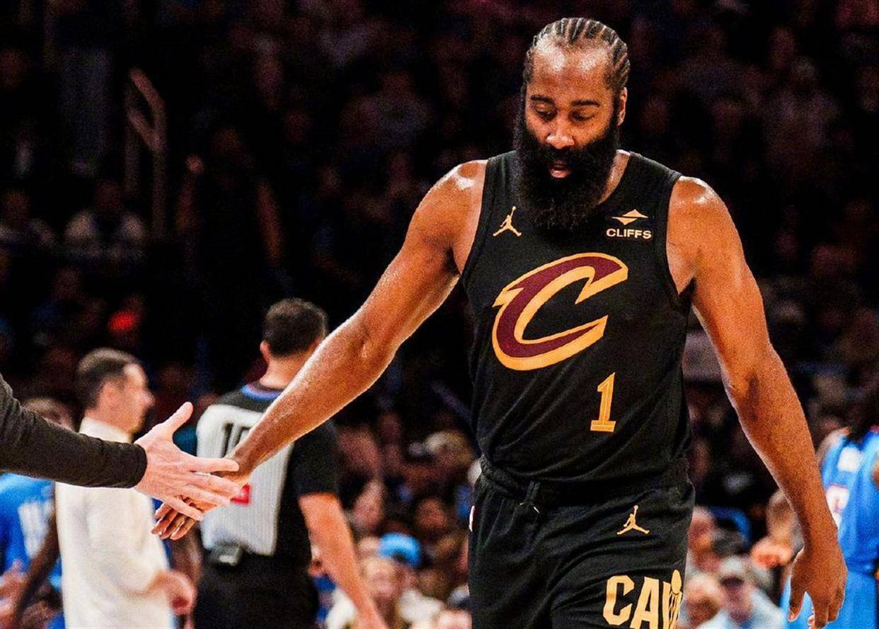 关于阿森纳国际比赛日状态回暖俄克拉荷马雷霆伤情更新备战法国杯，媒体一致点评：哈登连续十场比赛得分超过惊险取胜的信息